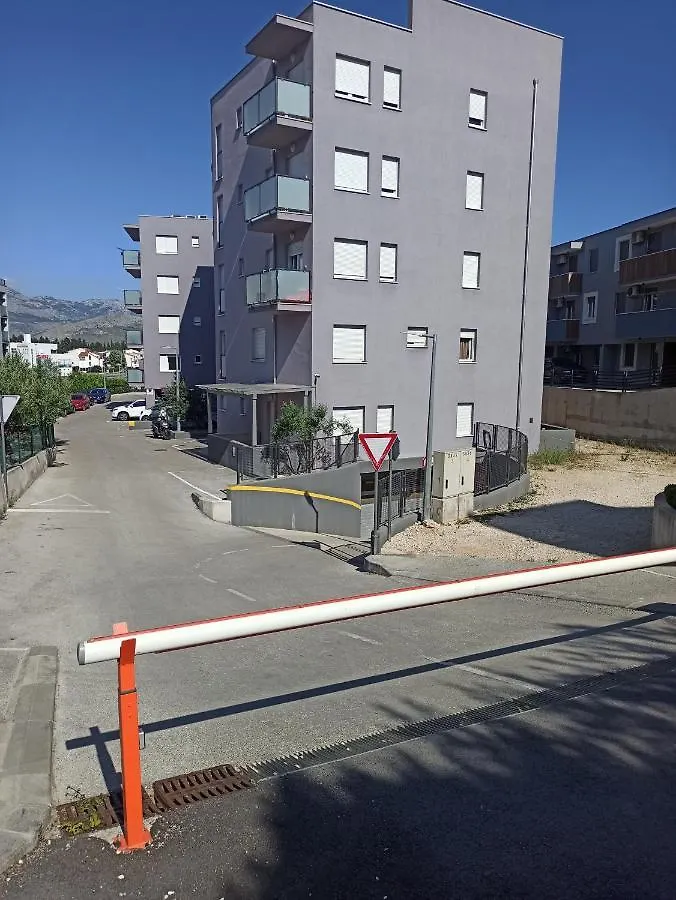 Cosy Apartment Terrano -Free Private Parking Split Croatia