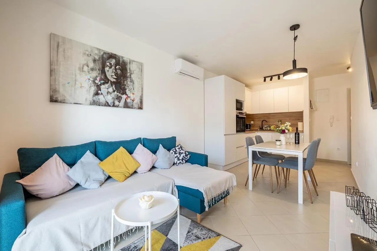 Cosy Apartment Terrano -Free Private Parking Split